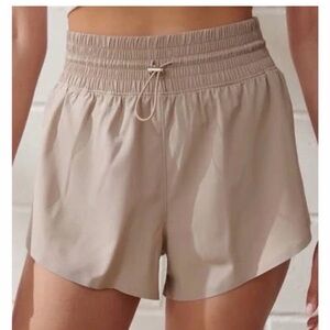 New ULTRA HIGH RISE
YPB motionTEK
Lined Flyaway Short